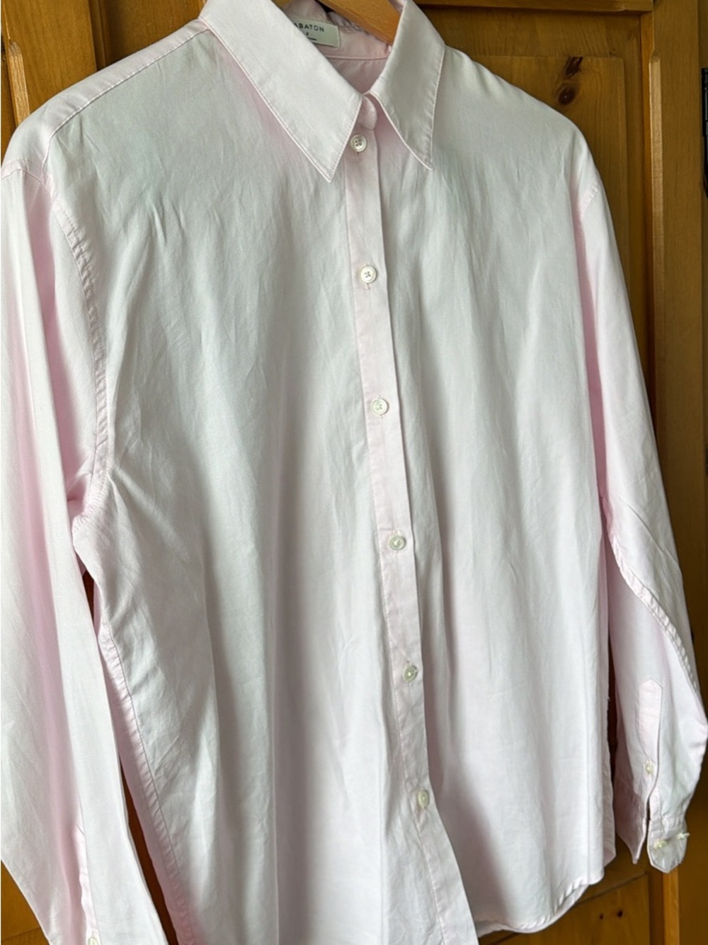 Aritzia Classic women’s Light Pink Button-Down Shirt